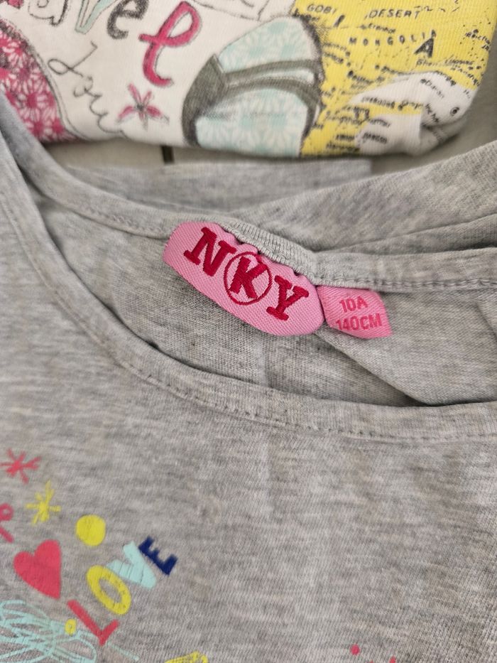 Lot tshirt 10ans - photo numéro 2