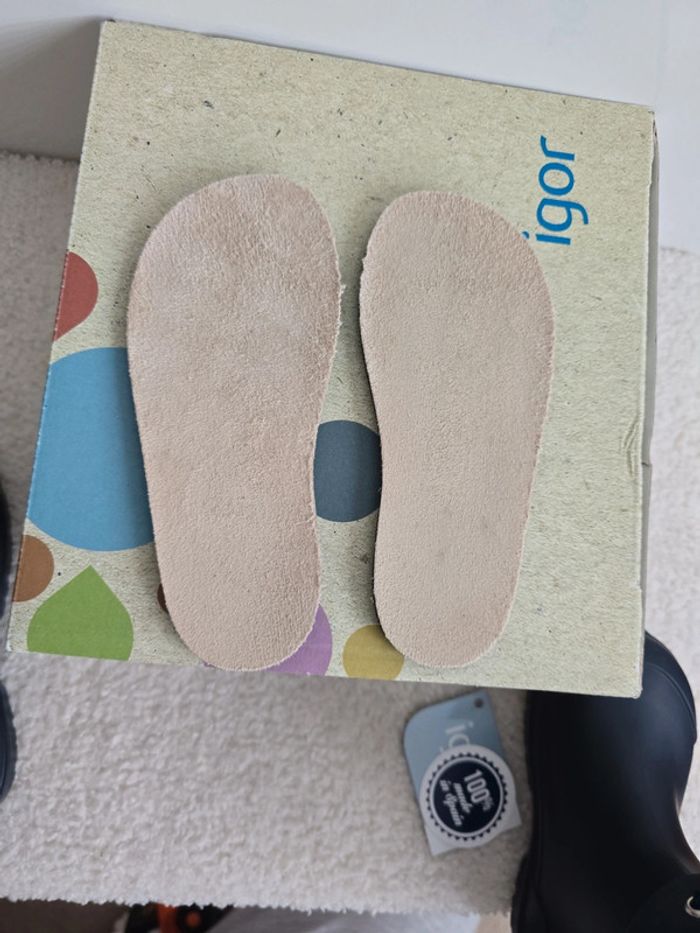 p.23 Igor Barefoot botte de pluie - photo numéro 15