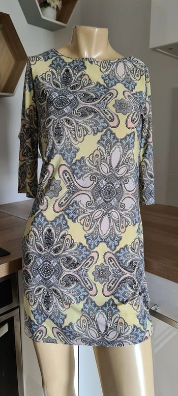 tres jolie haut tunique taille 36