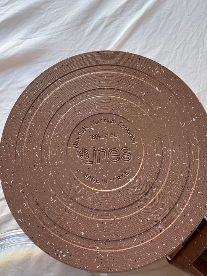 ensemble de casseroles et poêles - photo numéro 9