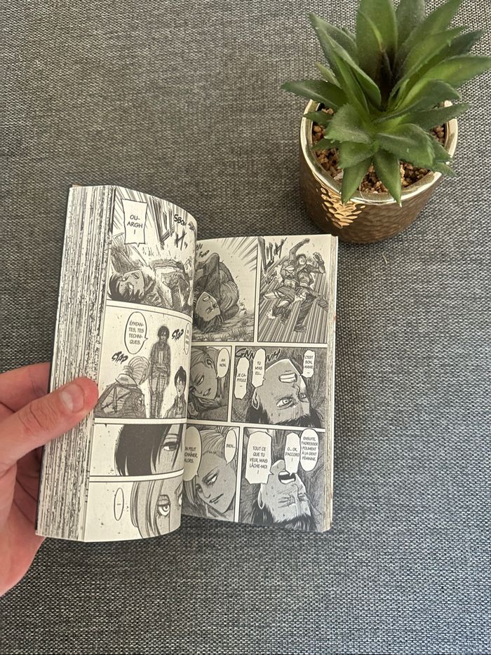 Mangas L’attaque des Titans tome 11 - photo numéro 2