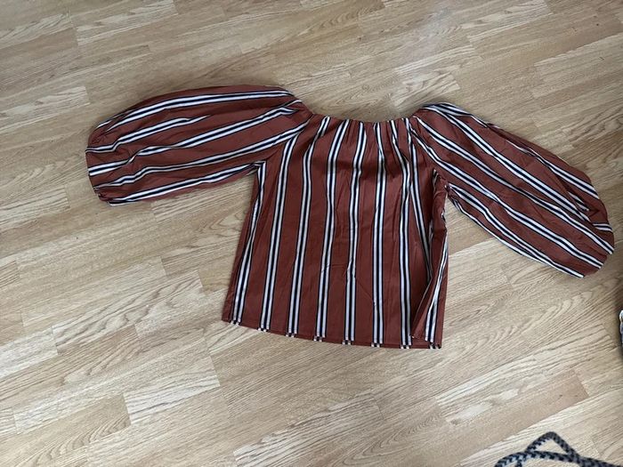 Haut à épaules dénudées style chic et tendance