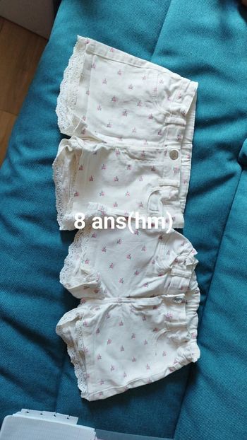 2 short fille taille 8 ans 