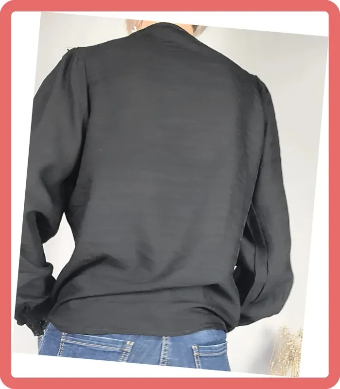 Chemise à volants, Taille 36/40, Neuve avec étiquette - photo numéro 6