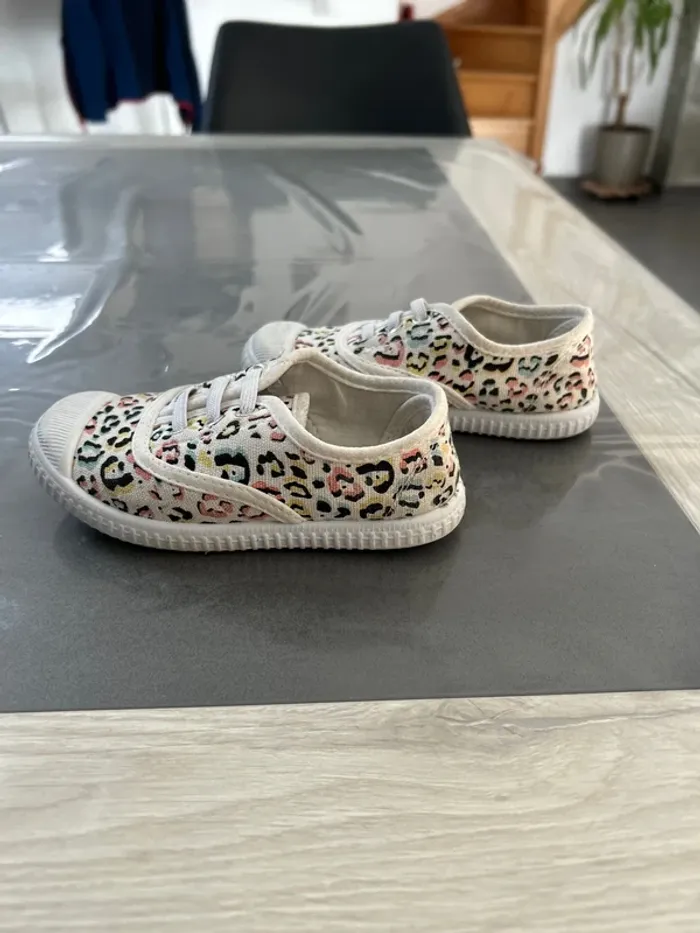 Chaussure fille p25 - photo numéro 2