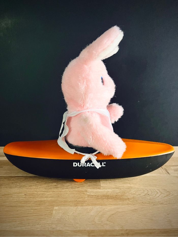 Lapin Duracell - Jouet publicitaire à piles Duracell lapin canoé - photo numéro 3