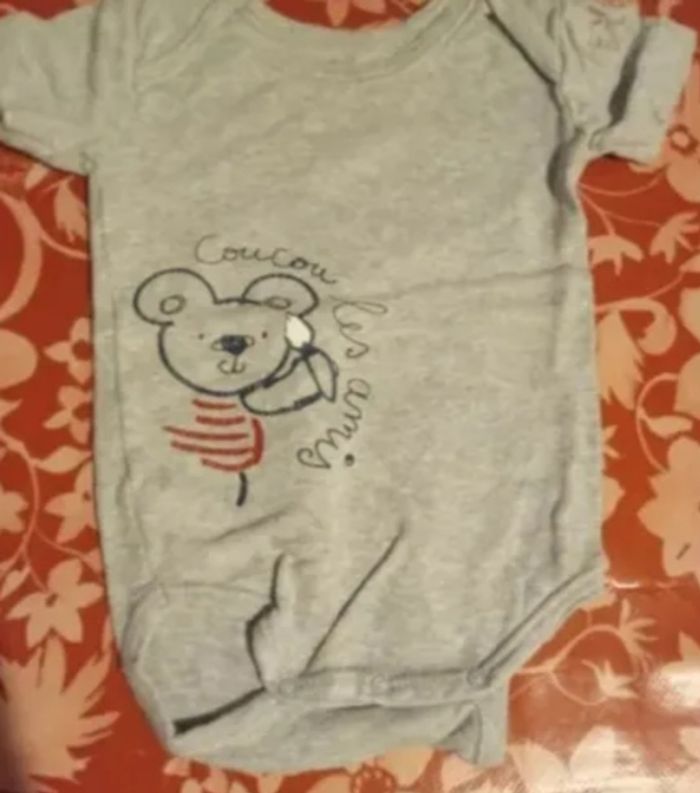 Lot de 3  bodys pour garçon en 3 mois - photo numéro 3