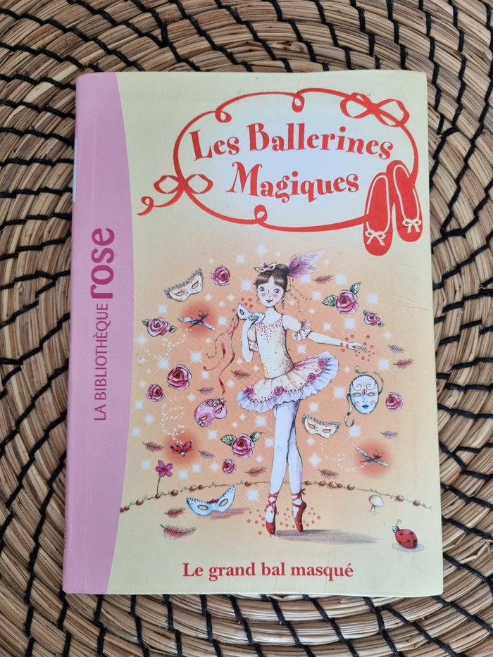 2 livres de la bibliothèque rose - photo numéro 2