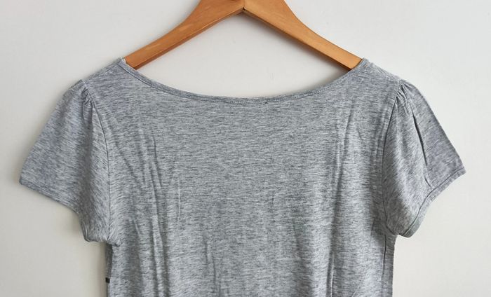 T shirt gris oiseaux sur des fils. Etam. Taille 36 - photo numéro 4