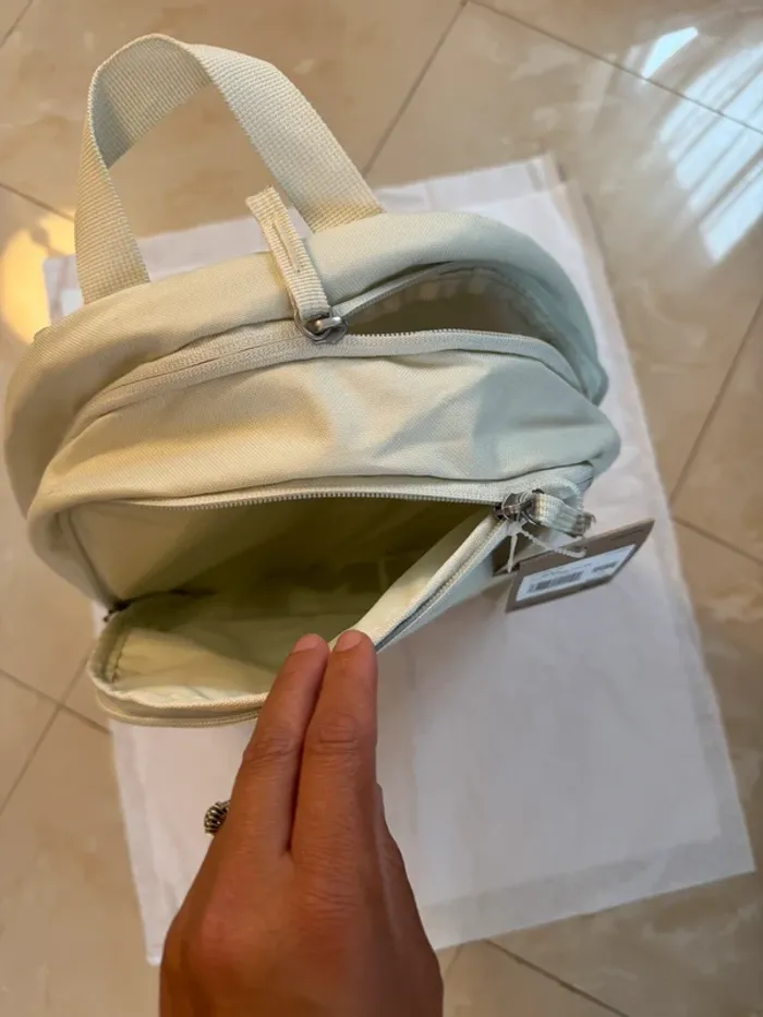 Sac à dos Nike mixte filles ou garçons authentique neuf - photo numéro 4