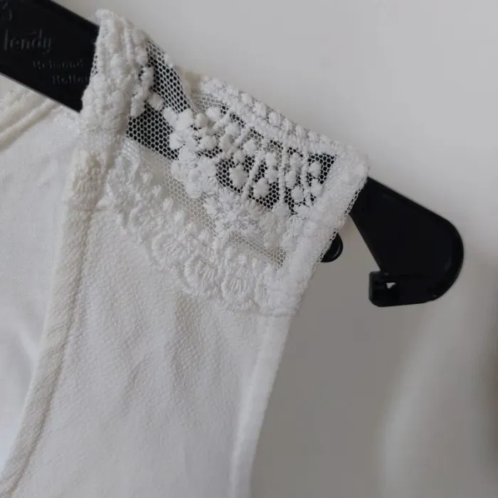 Top blanc avec dentelle taille S - photo numéro 3