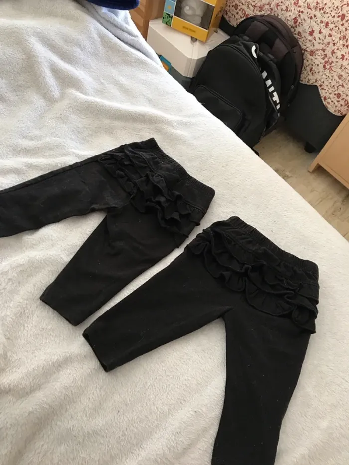 2 legging noir à froufrou sur les fesses 3-6mois - photo numéro 3