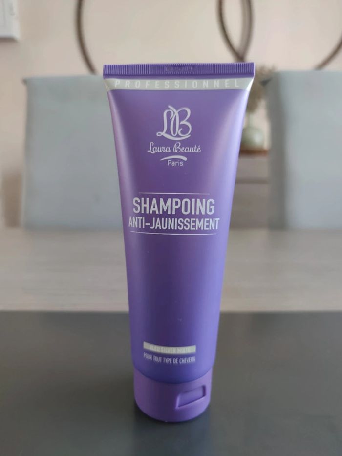 Shampooing violet