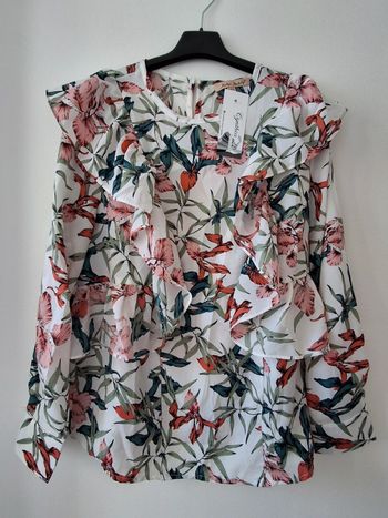 🌸 Jolie blouse à volants multicolore - taille M/L - neuve avec étiquette
🌸