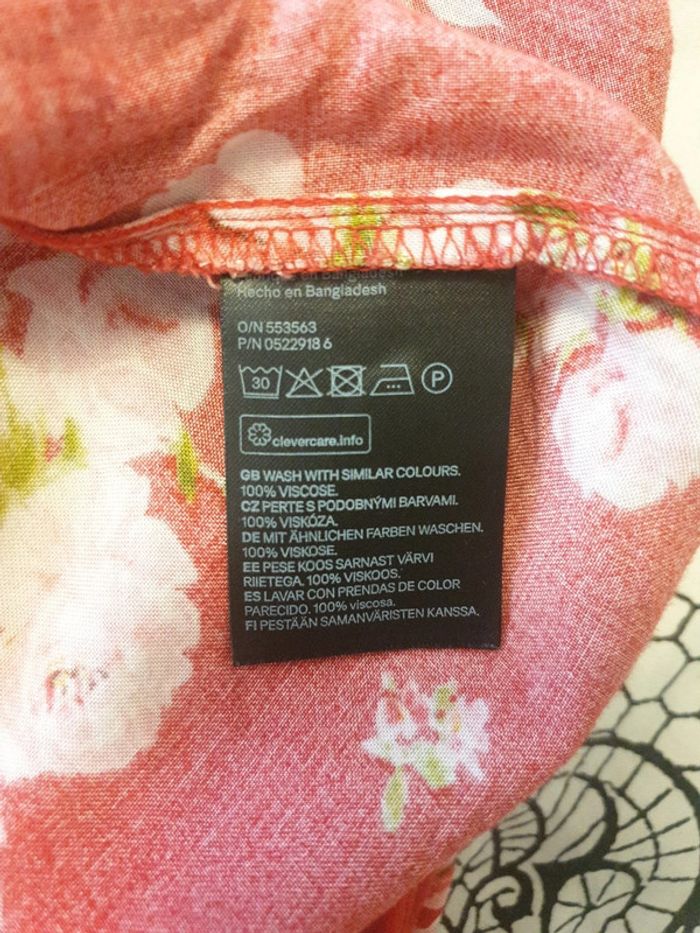 Jolie robe rouge fleurie 🌸 - photo numéro 9