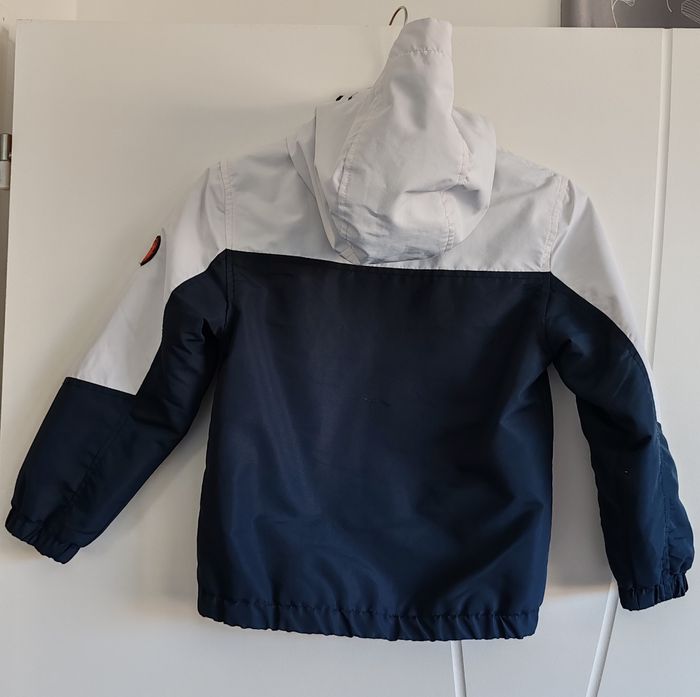 Veste blanche et bleue 6 ans - photo numéro 2