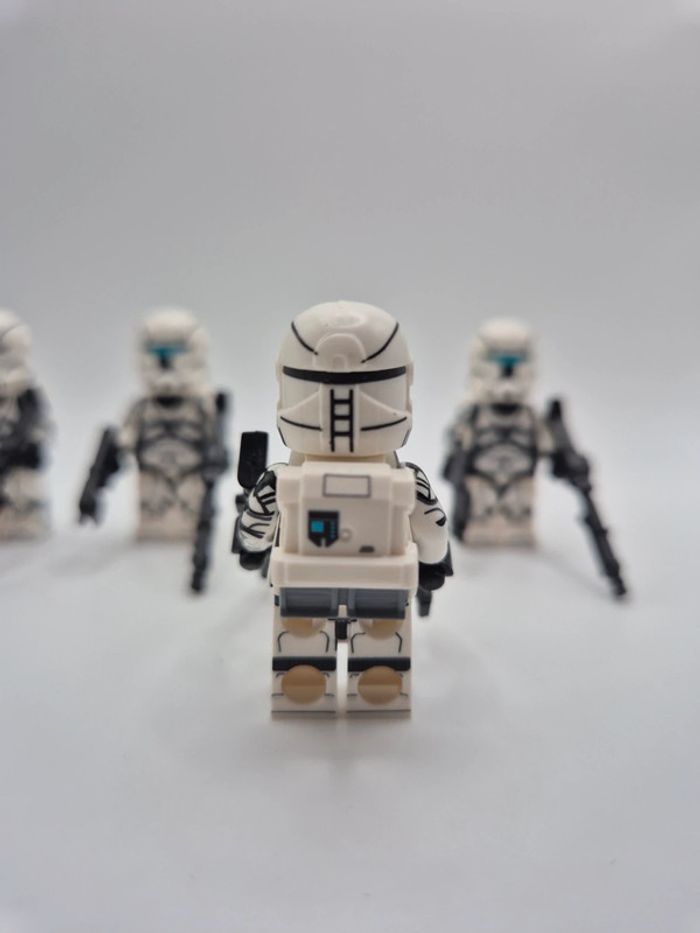 Figurines type lego 4 clones blanc star wars - photo numéro 4