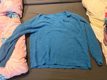 Pull bleu