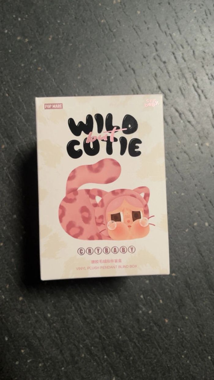 [NEUF] Pop Mart CryBaby Wild but Cutie Series – Plush Pendant Blind Box