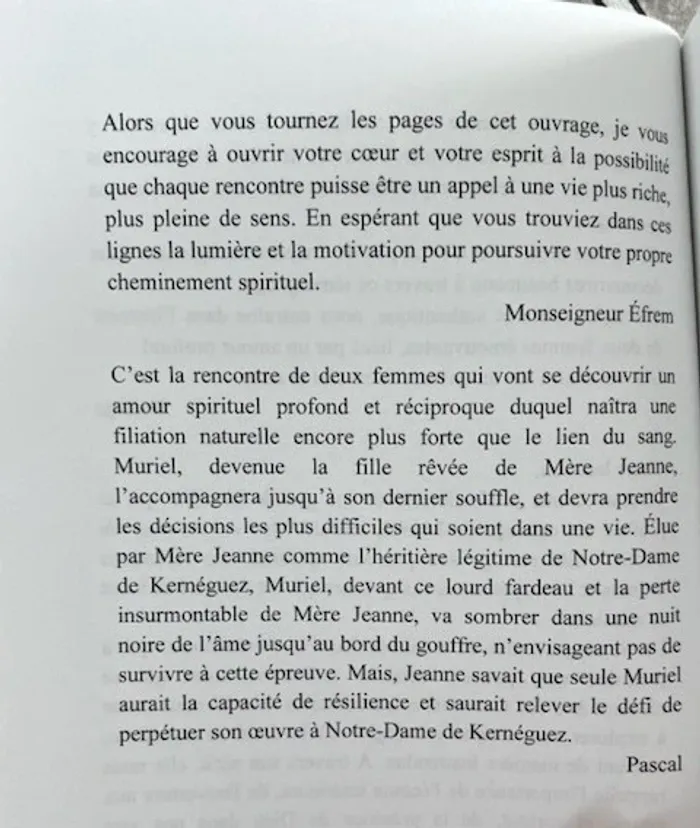 Livre Aux croisements du destin - photo numéro 3