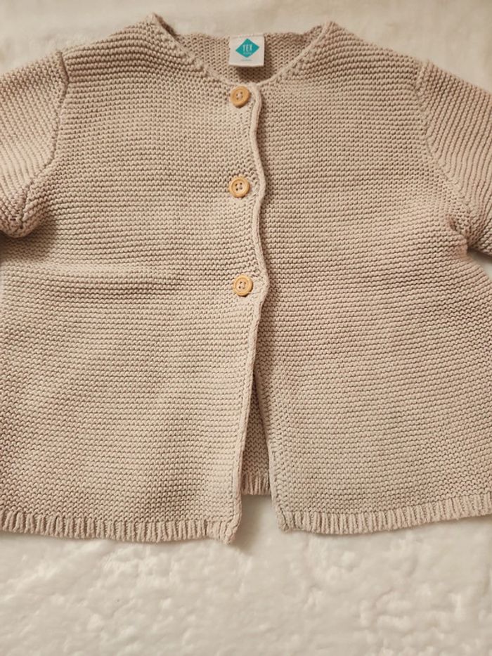 Superbe pull tricot beige 3 boutons Tex 23 mois - photo numéro 5