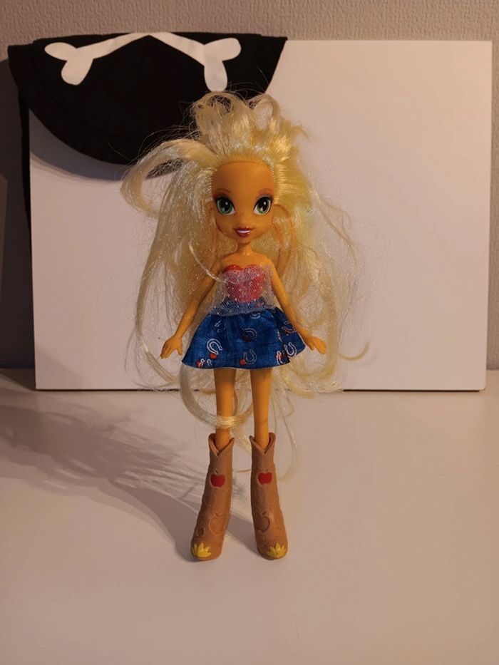 Figurine my little pony equestria girls robe fer à cheval