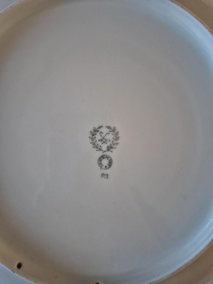 Plat de service porcelaine Germanique - photo numéro 3