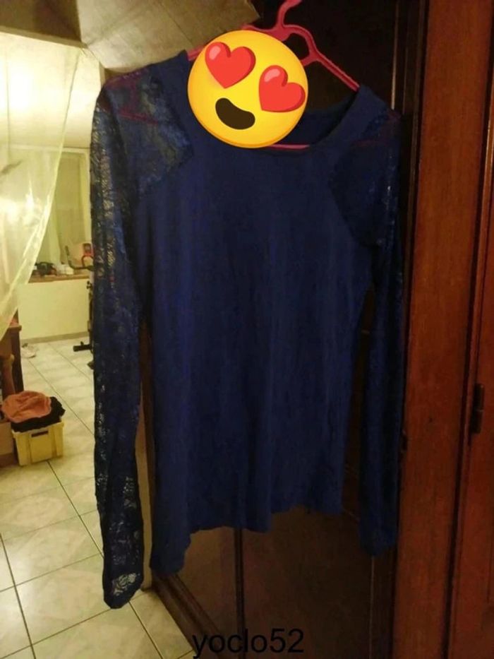 T-shirt bleu manches en dentelle taille M/38 - photo numéro 6