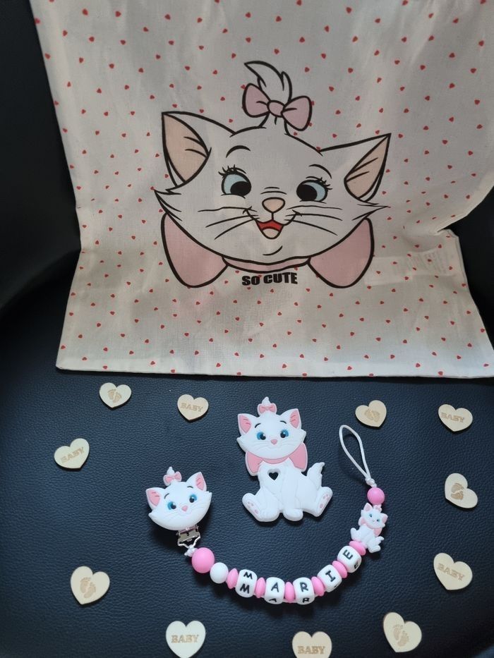 Attache tétine, doudou et anneau de dentition Bambi - photo numéro 3
