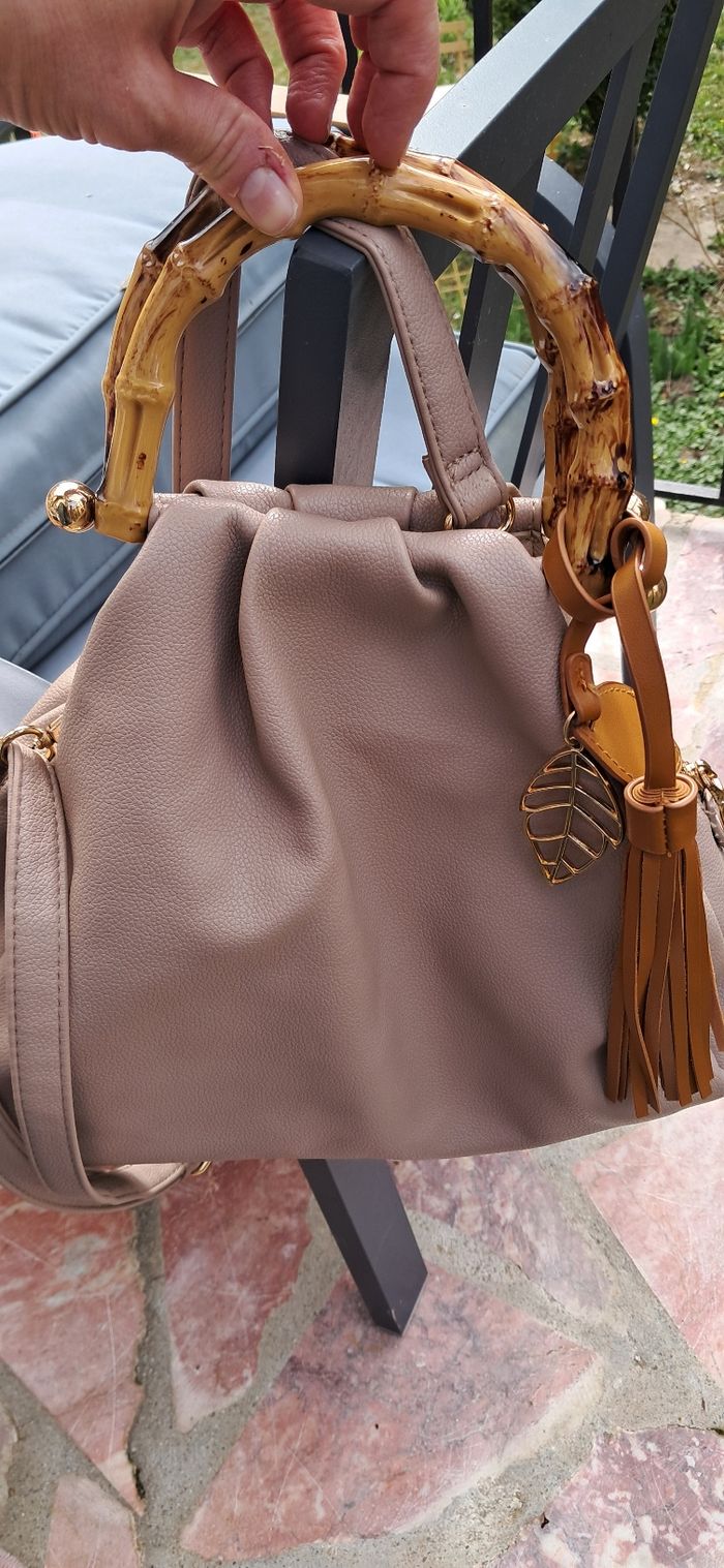 Très beau sac a main