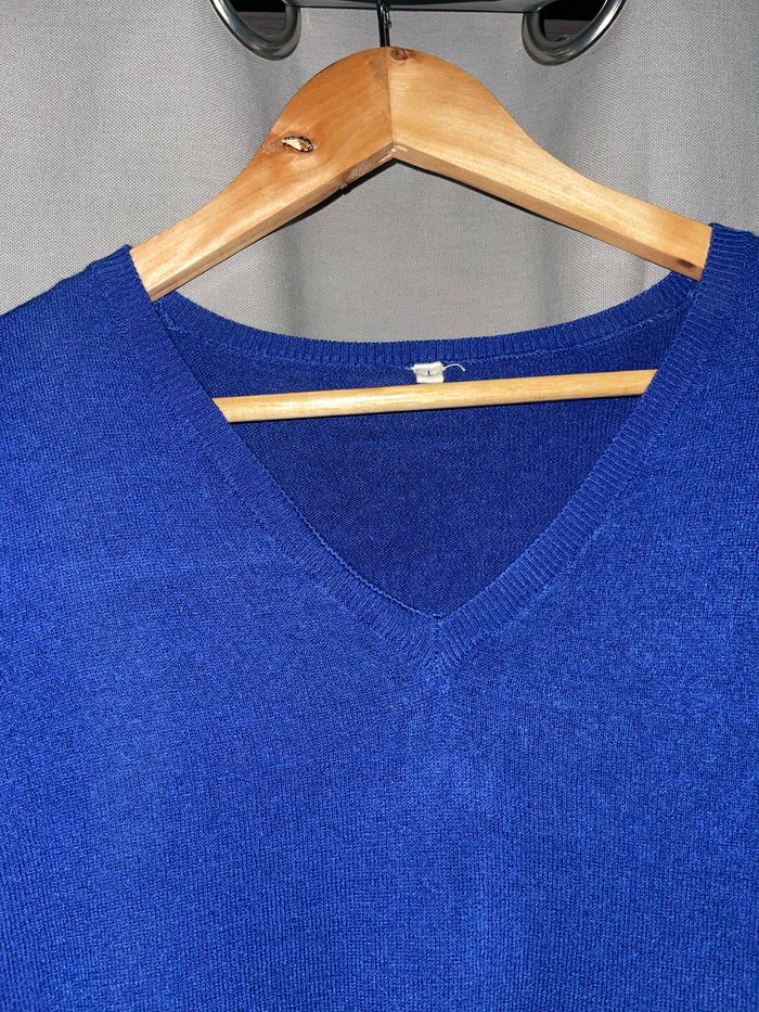 Pull col V bleu marine femme - photo numéro 2