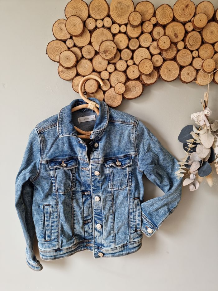 Veste en jeans
Mango
Taille 8 ans - 128 cm
Excellent état - photo numéro 1