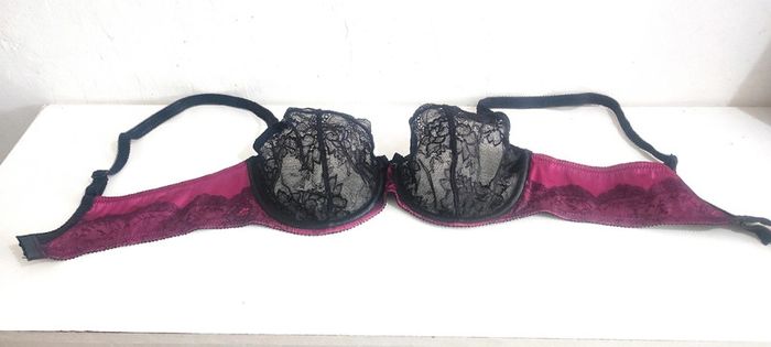 Soutien gorge balconnet en dentelle avec armatures Chantelle taille Fr80B/EU 65B/ Us,UK 30B - photo numéro 2