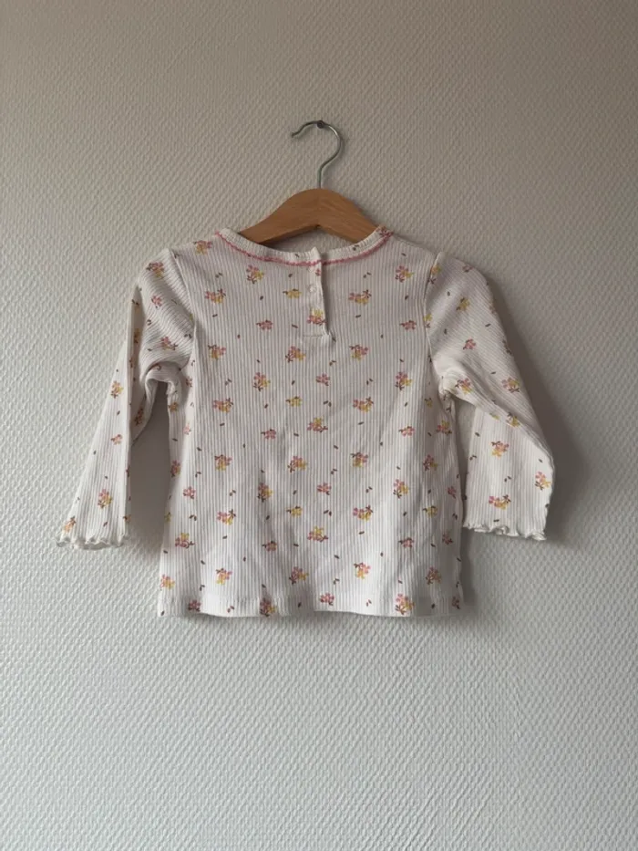 Tee shirt manches longues fleuri - photo numéro 2