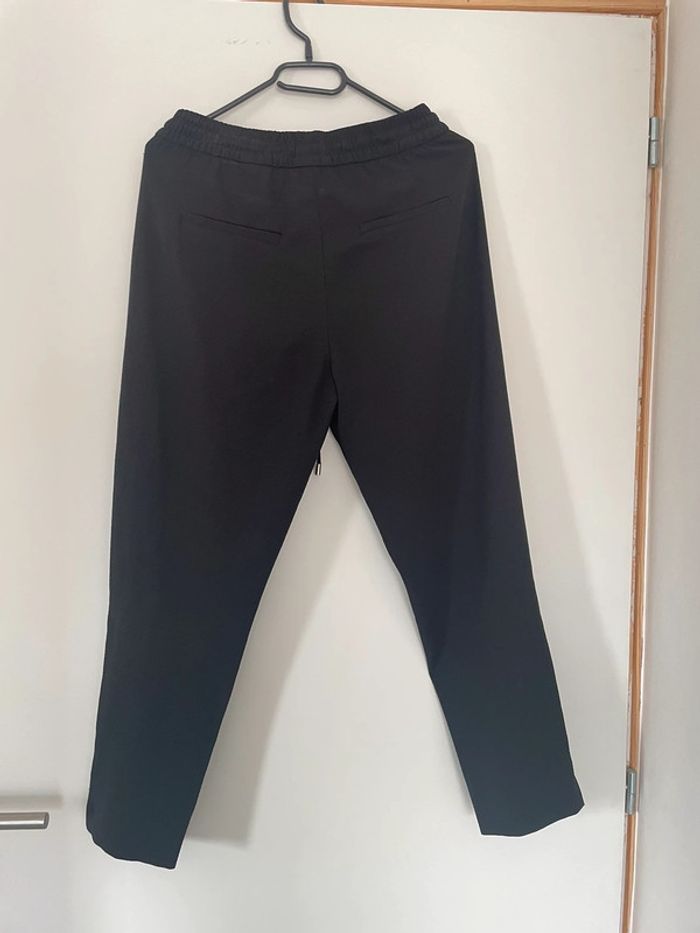Pantalon noir - photo numéro 4