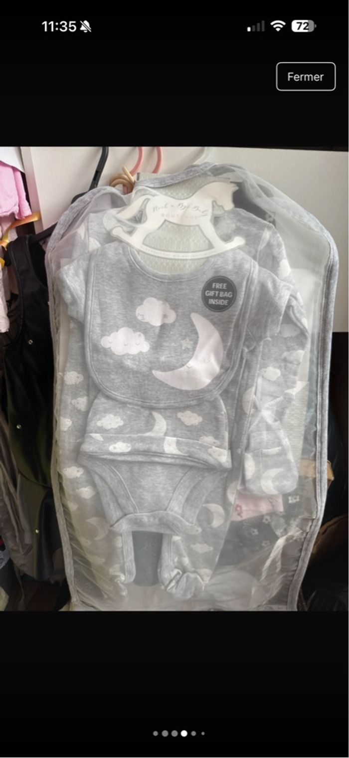 Deux coffret naissance 0/3 mois - photo numéro 2