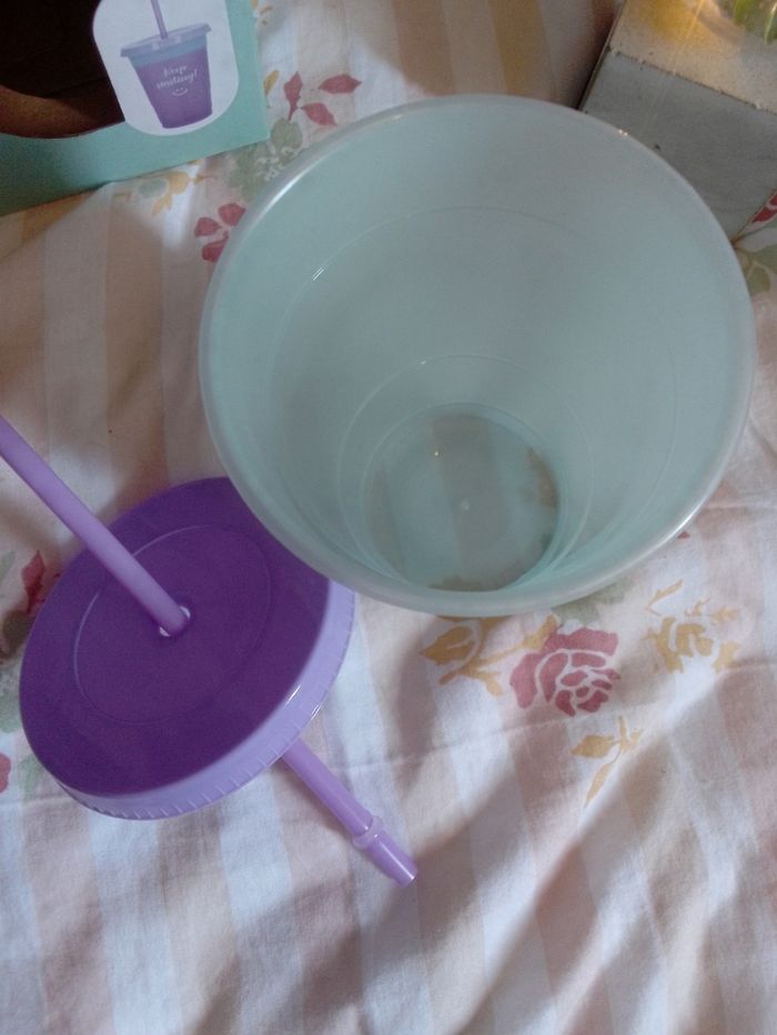 Un verre a paille changement de couleur - photo numéro 2
