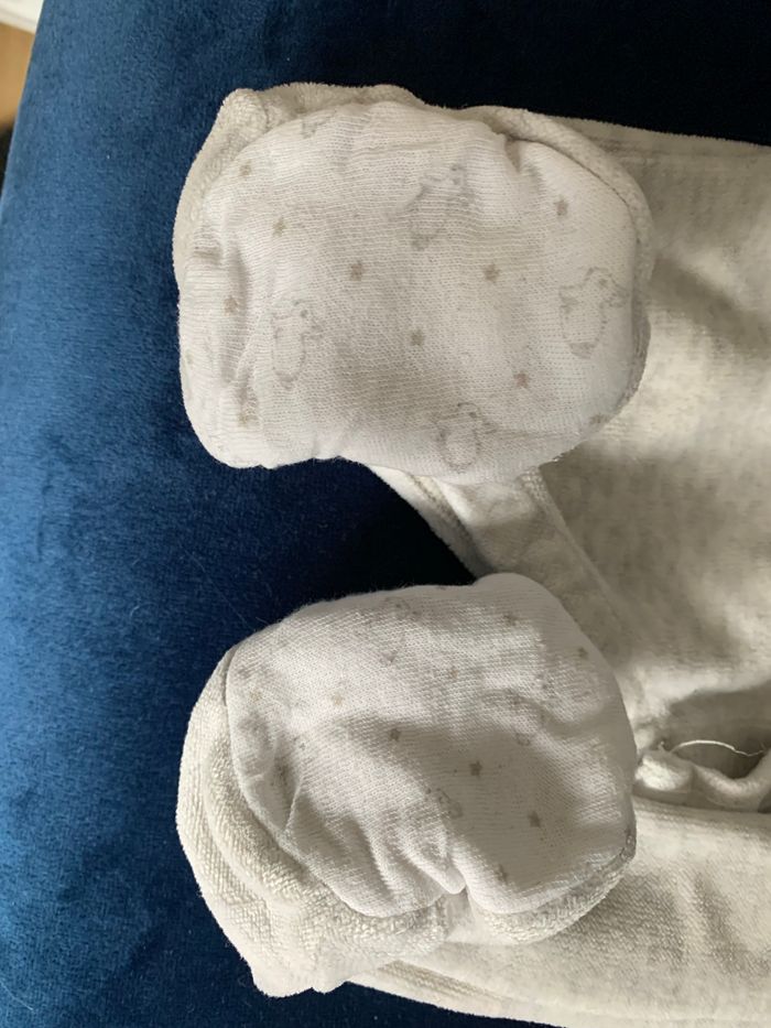 Lot 2 pyjamas velours 1 mois Petit Bateau - photo numéro 5