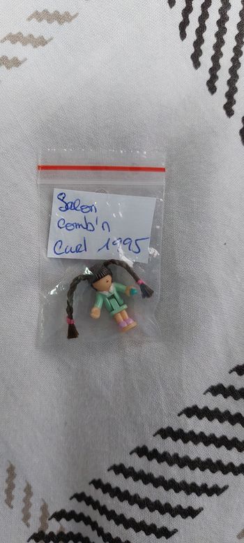 Personnage du salon comb'n curl 1995 Polly Pocket