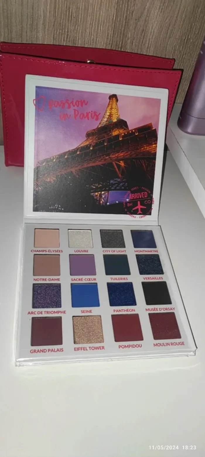 Palette d'ombres à paupières passion in Paris 16 fards - photo numéro 2