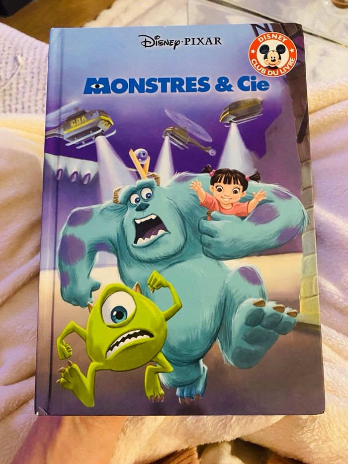 Club du livre Disney Monstres et compagnie
