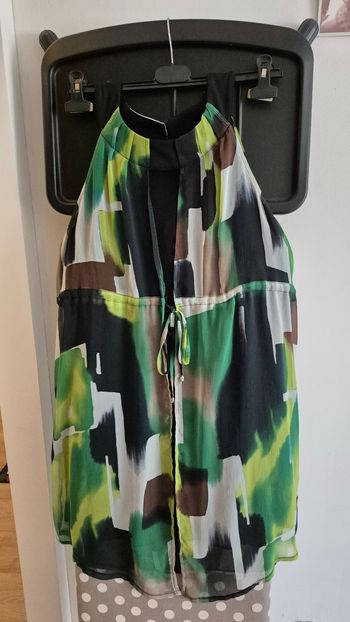 Robe noir voile