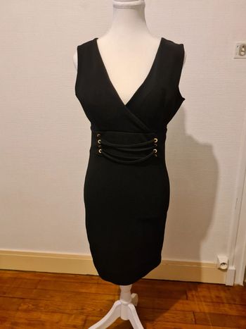Robe noire T42
