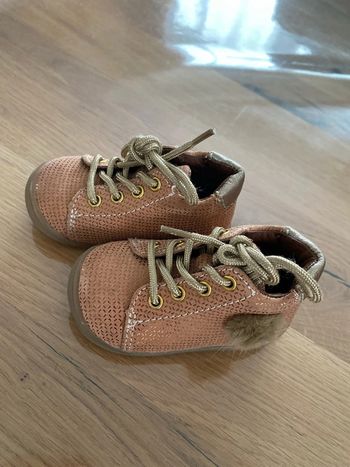 Chaussure premiers pas taille 18