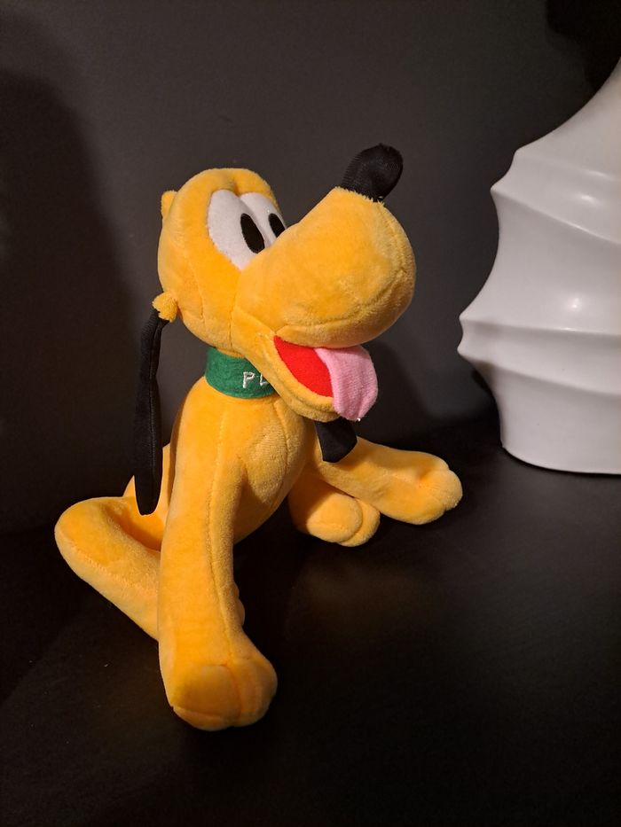 Peluche pluto  disney - photo numéro 4