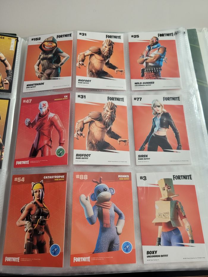 Classeur cartes fornite séries 2 - photo numéro 6