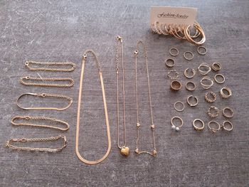 Lot bijoux