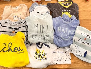 Lots de pyjamas et body