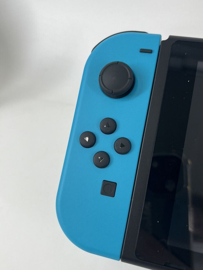Nintendo Switch HAC-001 - photo numéro 3