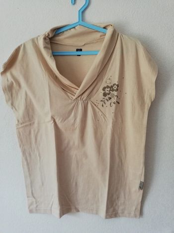 Tee-shirt original Terre des marins t. 2 beige clair /écru avec motif.
